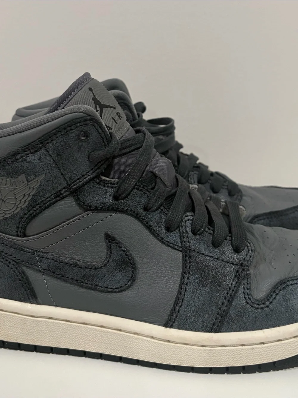 Nike Jordan Men's High-Top Sneakers - Gray